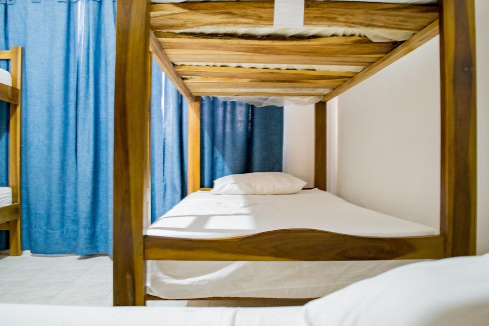 Ocean View Hostel *